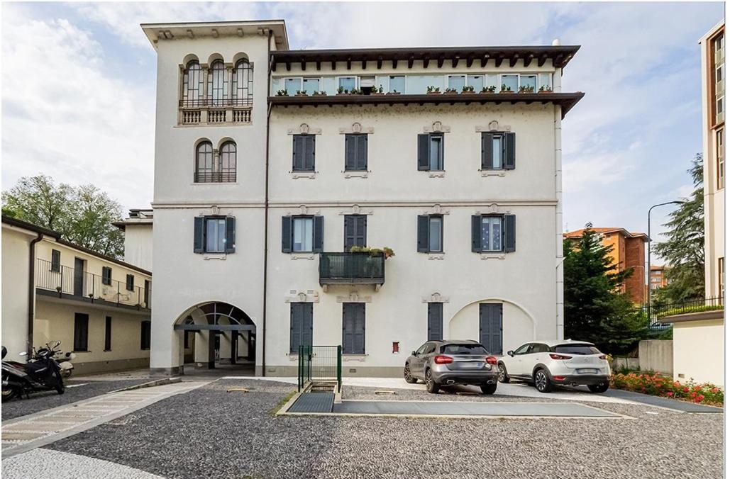 Lux Apartment 2 Milano Metro M2 — Photos 1